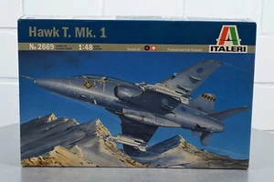 Italeri Hawk T. Mk. 1 modelo de avión de combate 2669 escala 1:48 - Imagen 1 de 5