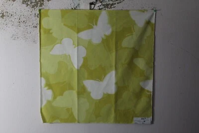 Robert Allen, Now Voyager, Butterflies, 26.50" W X 26.50" L, Varios Colores Foto 1 de 3