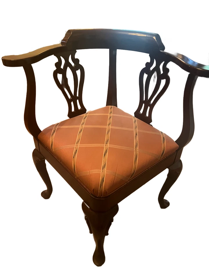 Silla esquinera vintage c. 1980 Ethan Allen corte georgiana reina Ana cereza Foto 1 de 4