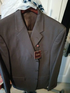 New Men's Taupe Tasso Elba 43L Two Piece Suit - Picture 1 of 8