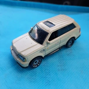 2008 Matchbox 2005 Range Rover Sport Diecast Car Beige SUV Model Car - Picture 1 of 9