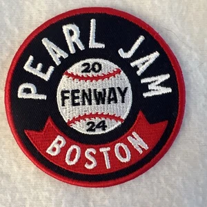 PARCHE PEARL JAM BANNER BOSTON RED SOX FENWAY PARK 2024 BÉISBOL - Imagen 1 de 4