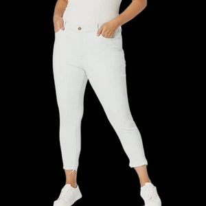 Jessica Simpson Women's Adored Curvy Skinny Jeans Light Wash Blue Sz 28 NWT - Picture 1 of 12