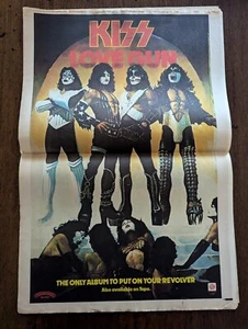 Sounds Magazine - August 20, 1977 - Elvis cover, Rare Kiss Poster Inside!! - Bild 1 von 3