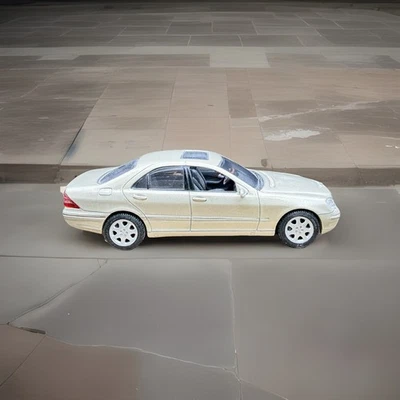 Maisto 1:43 Mercedes-Benz S500 L W220 S EL 500 Plateado Sedán Diecast Modelo Coche Foto 1 de 4