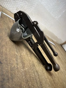 Ancienne presse agrume manuel Allemand Ustensiles Outils Jucy Junior Réf N.1 C - Picture 1 of 9