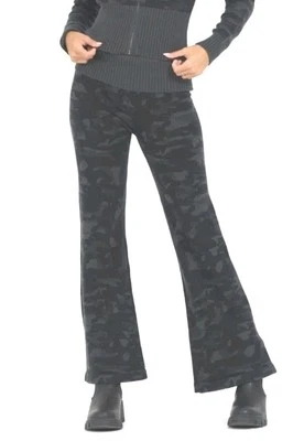 Pantalones De Colección Habana Pierna Ancha Tejidos Calce Ajustado Verde Camuflaje Cintura Ancha Talla Med Foto 1 de 4