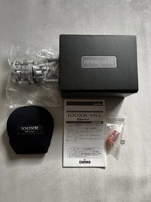Megabass ITO Monoblock 100XR MONOBLOCK Right-hand Handle Daiwa Fishing Reel - Image 1 of 4