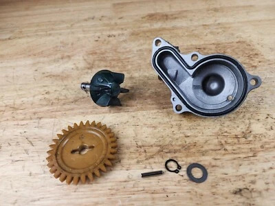 Suzuki DRZ400S DRZ400SM 2007 07 OEM BOMBA DE AGUA CUBIERTA IMPULSOR DRZ 400S 400SM Foto 1 de 4