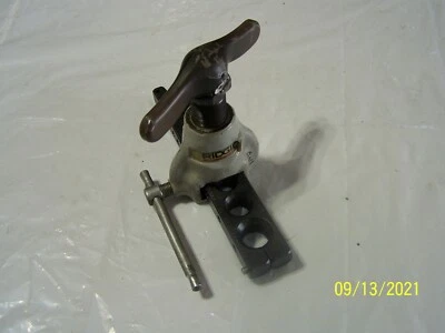 Ridgid Model No 458 Non-Ratcheting Flaring Tool, 45 Degree SAE Flares 1/8" - 34" - Image 1 of 4