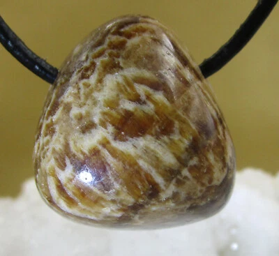 ARAGONIT natur TROMMELSTEIN gebohrt  Edelstein  Anhänger  gebohrt  Nr.1 - Bild 1 von 2