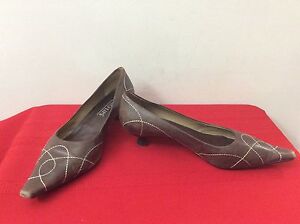 Two Lips womens brown leather shoe pump Spain 8 -1/2M. (b17)