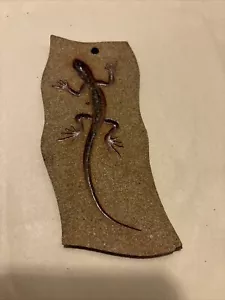 Vintage Handmade Ceramic Lizard Gecko Wall Hanging Ornaments 6 X 2.5 In - Picture 1 of 3