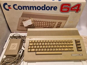 D12-BG COMMODORE 64 FUENTE DE ALIMENTACIÓN CABLE TECLADO DEFECTUOSO DISPENSADOR DE PIEZAS DE REPUESTO EMBALAJE ORIGINAL - Imagen 1 de 4