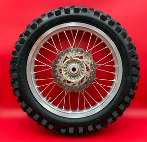 2003 - 2007 2005 KTM 525 EXC OEM REAR WHEEL RIM 18*2.15 HUB 54810001344 520 400 - Foto 1 di 22