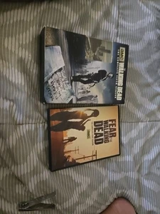 The Walking Dead Series Seasons  1 and 5 DVD  - Bild 1 von 5