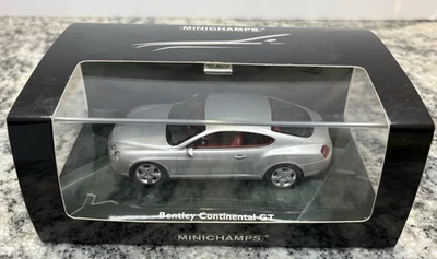 Minichamps 1/43 Bentley Continental GT Foto 1 de 4