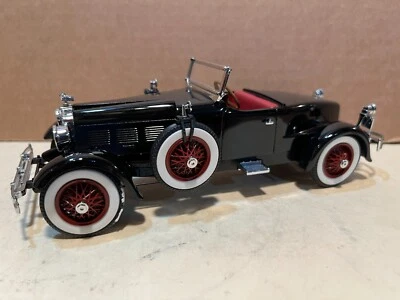 1/24 DANBURY MINT 1927 STUTZ BLACK HAWK WITH ORIGINAL BOX - Image 1 of 4