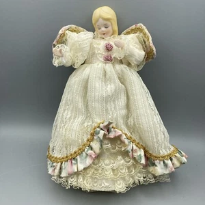 Ángel victoriano vintage árbol de Navidad adorno encaje satinado bisque cara y manos - Imagen 1 de 11