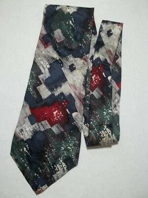 VINTAGE WINDSOR HANDMADE WITH IMPORTED SILK, 100% SILK TIE - Image 1 of 4