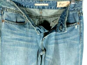 Women's Limited Edition Bell Wide Bottom Light Wash Blue Jeans Distressed 26 - Picture 1 of 12