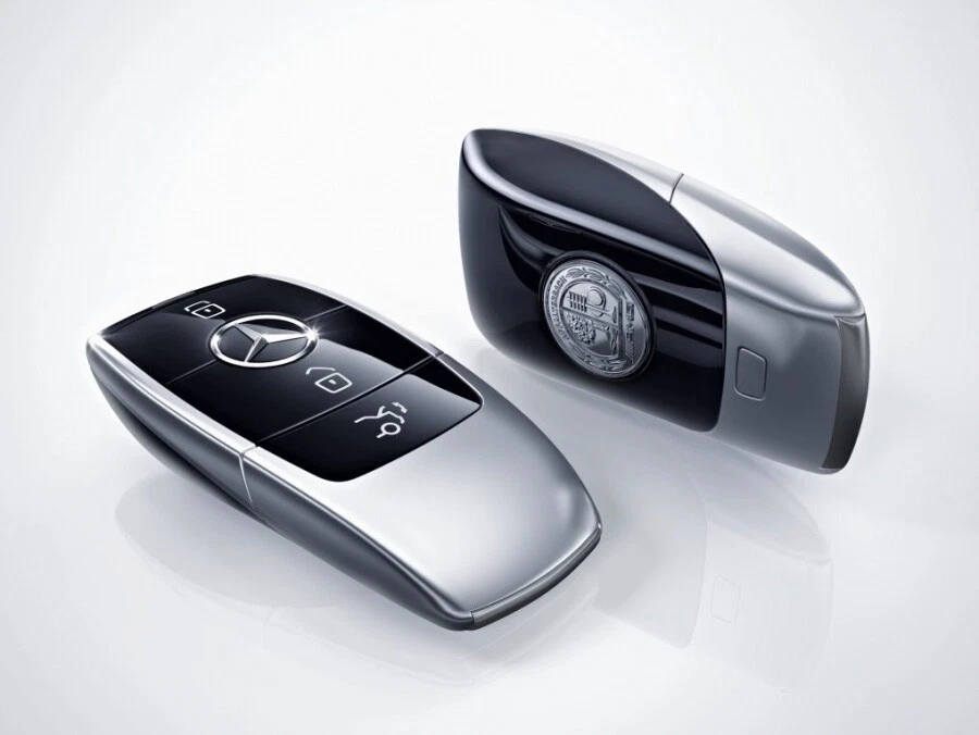 Cubierta de llave original Mercedes-Benz AMG con logotipo Affalterbach A2137660400 - Imagen 1 de 1