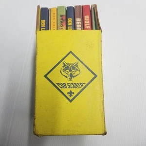Boy Scouts of America 1973 DEN LEADER Library Kit with Box - Imagen 1 de 24