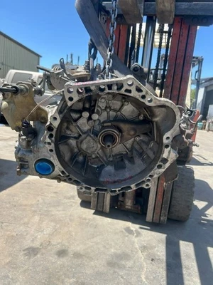 Toyota MR2 Spyder 2001 transmisión manual 5 velocidades STK# 1835ST Foto 1 de 4