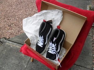 VANS HIGH TOPS BRAND NEW WITH BOX MENS SIZE 10 UK - Picture 1 of 13