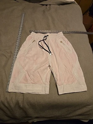 Pantalones cortos de cuero blanco En Noir talla Mediano con reflejos rosas hecho en EE. UU. Foto 1 de 4