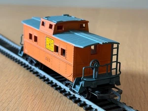 HO Scale - Maine Central 63 Caboose - Picture 1 of 4