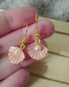 Salmon Pink And Gold Shell And Faux Pearl Earrings Cute Gift Holiday Sea Shell - Picture 1 of 4