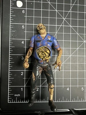 VINTAGE RESIDENT EVIL 2 VIDEO GAME SUPERSTARS ZOMBIE COP FIGURE 1998 TOYBIZ - Image 1 of 3