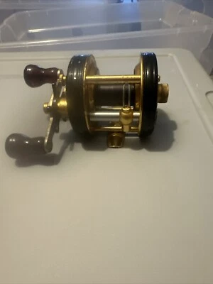 Abu Ambassador De-Luxe 5000 black and gold Collector Item - Image 1 of 4