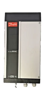 Danfoss VLT6004HT4C54STR3DLF00A00C0 Frequenzumrichter 4.0kVA no/2927 - Picture 1 of 2