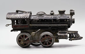 Pre-war American Flyer Wind up O Gauge Cast Iron Locomotive - Picture 1 of 7