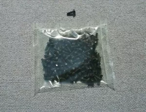 SECHSKANTSCHEIBENSCHRAUBEN 8-32 X 1/2 ZOLL ELOXIERT SCHWARZ GEHÄRTET 1/4 ZOLL SECHSKANT (100ER-PACK) NEU - Bild 1 von 1