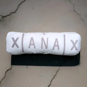 Xanax stuffiges Hundespielzeug quietschend weiß grau Pillenkissen 12 Zoll x 2 Zoll Spaß Spielzeug Streich lustig - Bild 1 von 3
