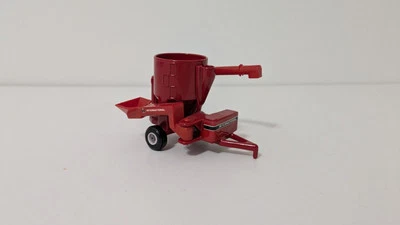 1/64 Ertl International Grinder Mixer Mill - Image 1 of 4
