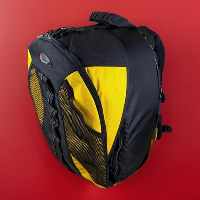 Mochila impermeable para cámara Lowepro DryZone DZ-200 de colección inserciones negras amarillas Foto 1 de 4