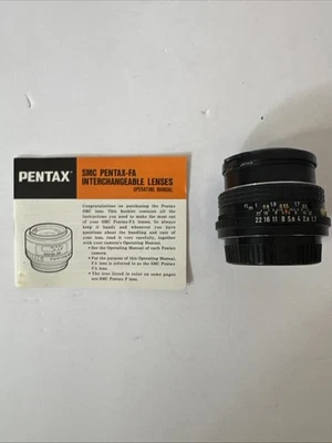 PENTAX CAMERA LENS smc PENTAX-M 50mm 1:1.7 W/ Manual - Image 1 of 4