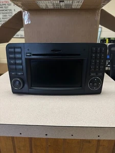 2010-2011 Mercedes-Benz ML450 Radio Control Unit A1649002601 A1649007301 - Picture 1 of 5