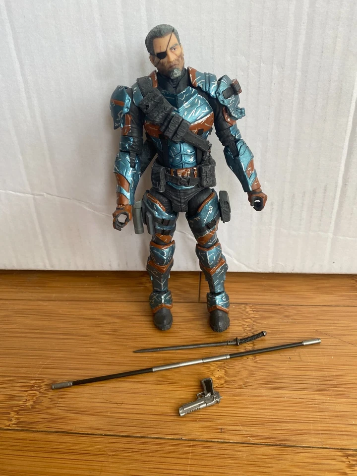 DC DIRECT BATMAN ARKHAM ORIGINS SERIES 2 DEATHSTROKE UNMASKED ACTION FIGURE - Image 1 of 4