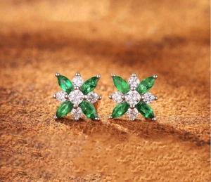 925 Sterling Silver 4 Petal Green Flower CZ Cute Stud Earrings Women Girl Gift - Picture 1 of 3
