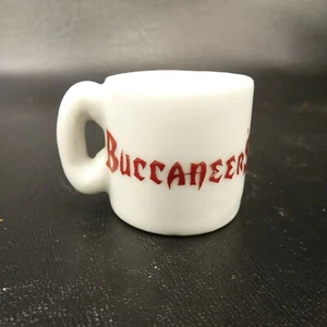Taza de café miniatura BUCCANEERS NFL súper ventilador coleccionable KHH#H - Imagen 1 de 10