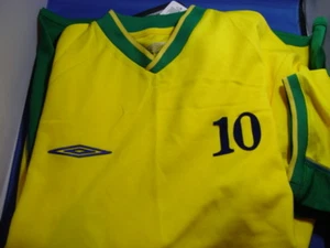 NWT UMBRO TRAINING SOCCER /CASUAL JERSEY AUTHENTIC   - Picture 1 of 21