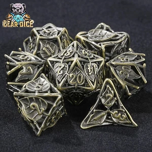 Hohler Metall Würfel Set 7-teilig Polyedrisch RPG DND DSA Bronze Blatt Tabletop - Picture 1 of 7
