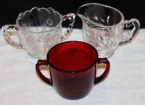 Vintage Anchor Hocking Ruby Red Sugar Bowl Etched Pressed Glass Sugar Creamer - Picture 1 of 10