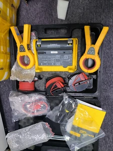 Fluke 1625 Advanced Earth Ground Tester - Picture 1 of 4