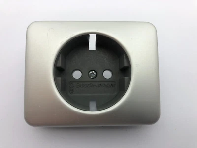 Busch Jaeger alpha nea / exclusive titan Abdeckung für UP Schuko Steckdose - Bild 1 von 2